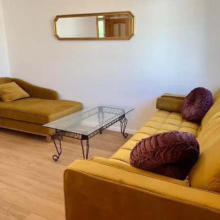 Koeniglich & Modern See- Und Zentrumsnah アパート *
