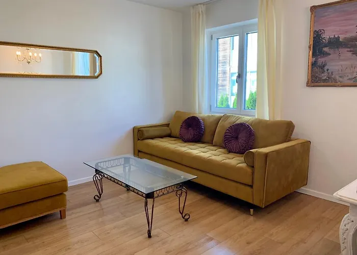 Koeniglich & Modern See- Und Zentrumsnah Apartment Prien am Chiemsee