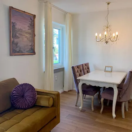 Koeniglich & Modern See- Und Zentrumsnah Appartement