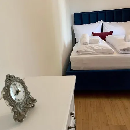 Koeniglich & Modern See- Und Zentrumsnah Apartment Prien am Chiemsee
