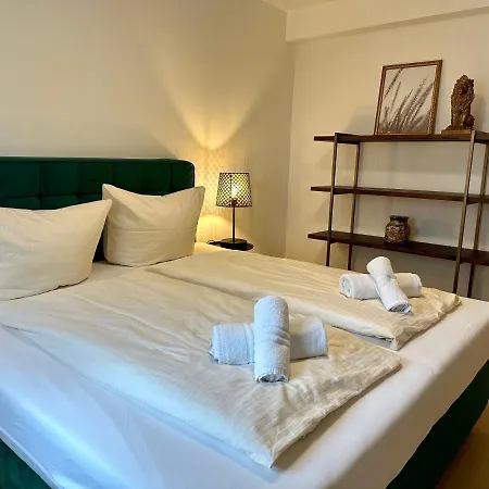 Koeniglich & Modern See- Und Zentrumsnah Apartment Prien am Chiemsee