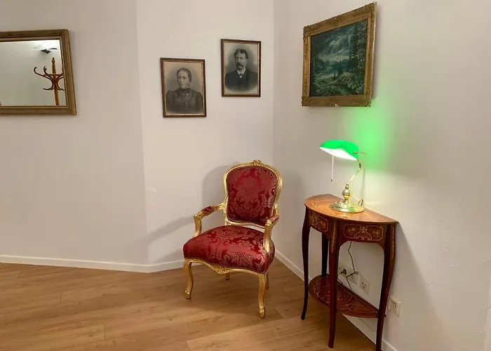 Koeniglich & Modern See- Und Zentrumsnah